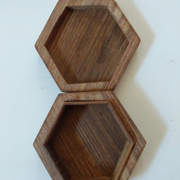 Vintage Woody and brass box - Picture 4 of 4